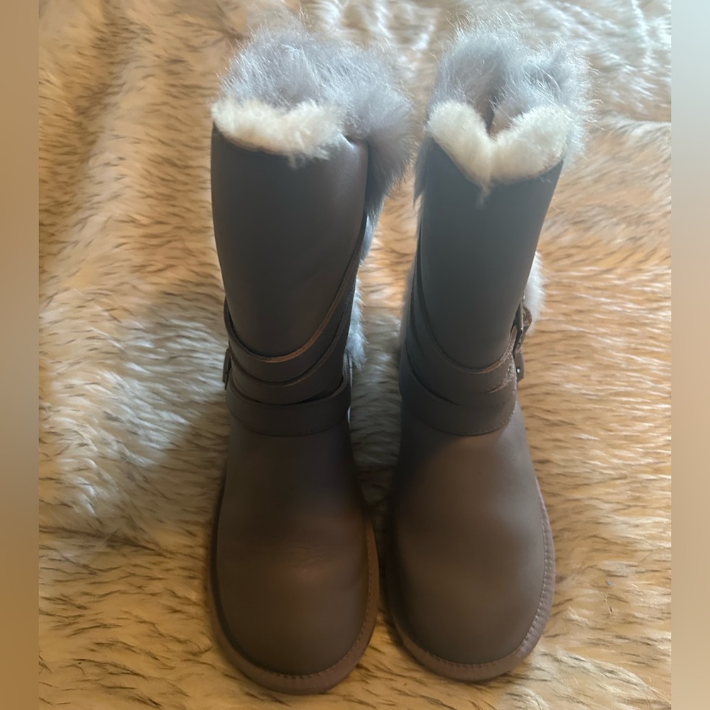 SOLD - Australia Luxe Collection Nadir Grey Winter Boots - No Box